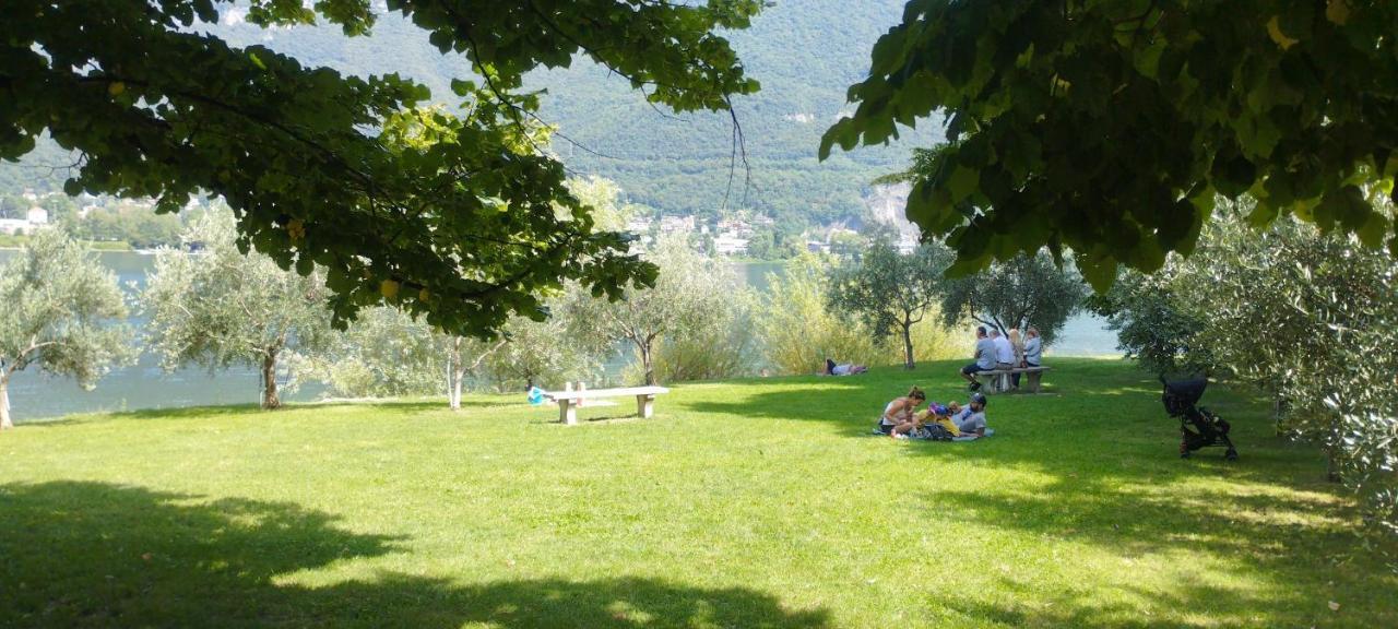 Vista Lago Lecco - Neiade Guest House Pescate Екстериор снимка