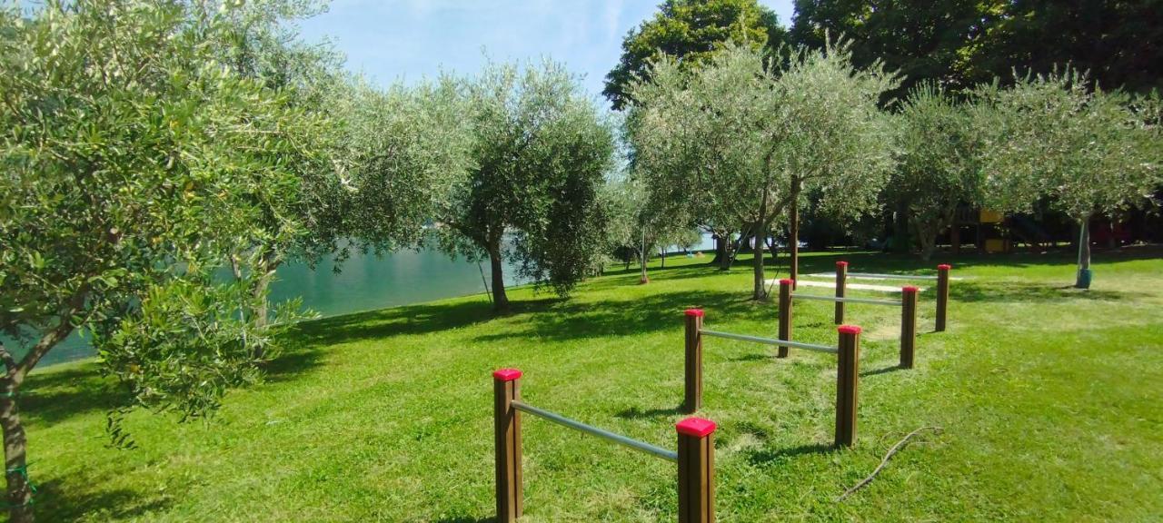 Vista Lago Lecco - Neiade Guest House Pescate Екстериор снимка