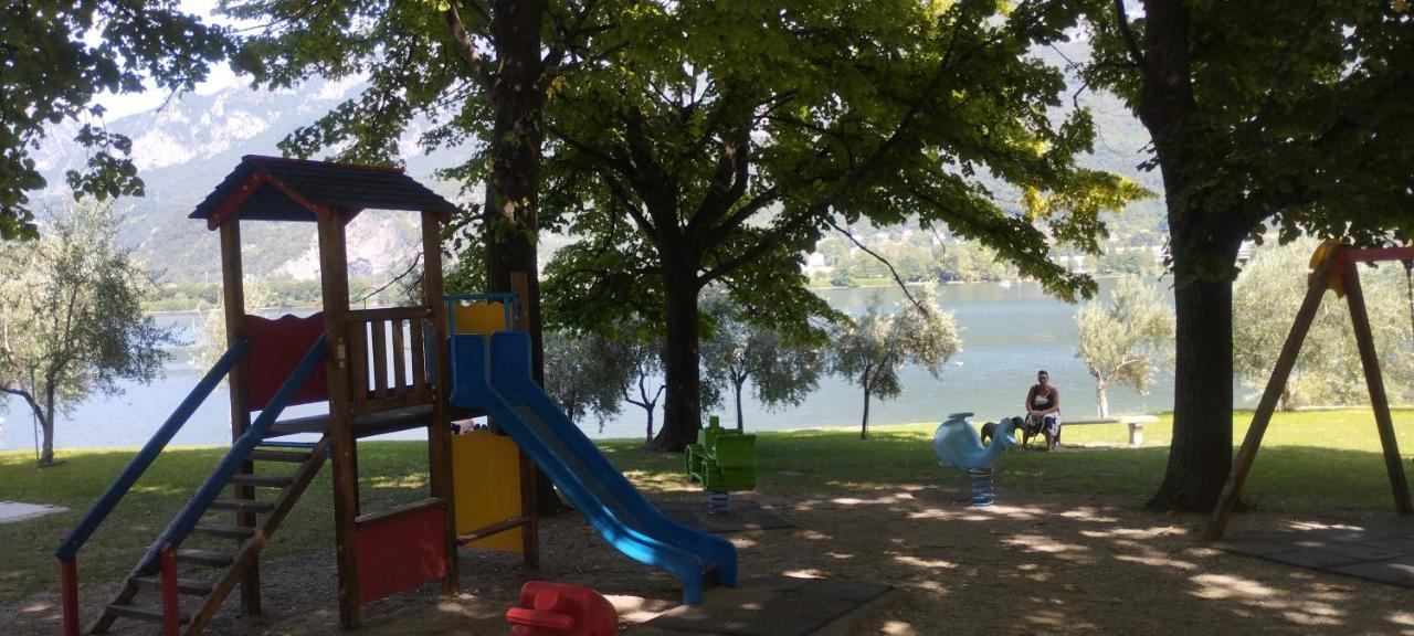 Vista Lago Lecco - Neiade Guest House Pescate Екстериор снимка